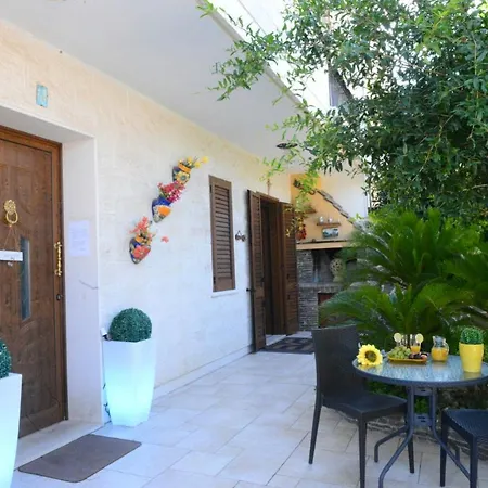 Profumo Di Mare Bed & Breakfast 4*