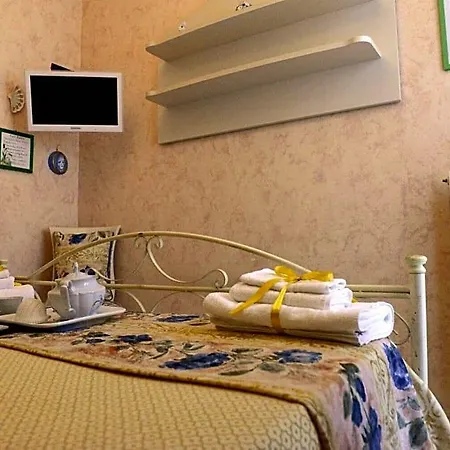 Bed & Breakfast Profumo Di Mare 3*
